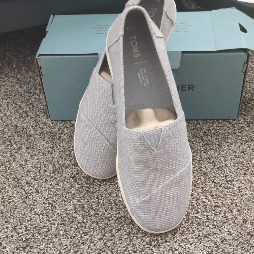 TOMS Women's Gray Slip-On Shoes